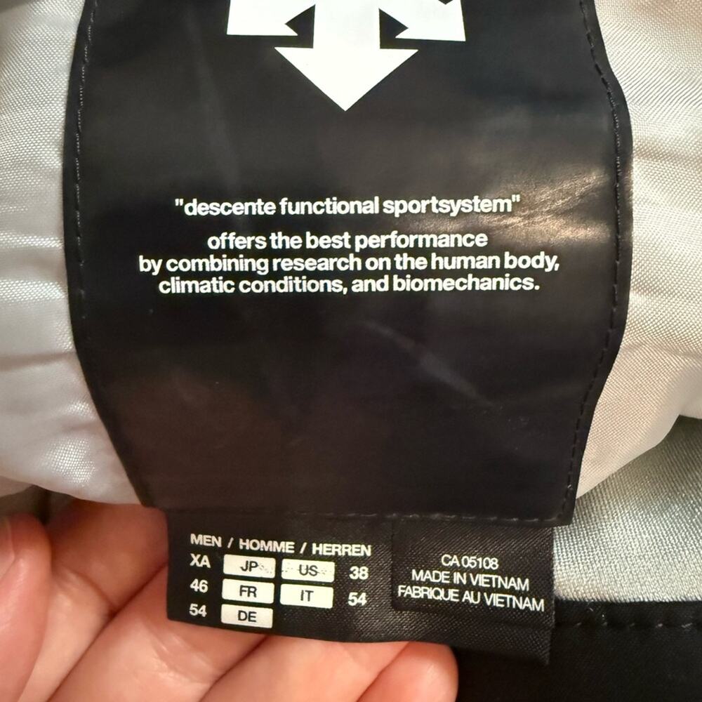 Descente Black Insulated Ski and Snowboard Pants - Picture 9 of 13